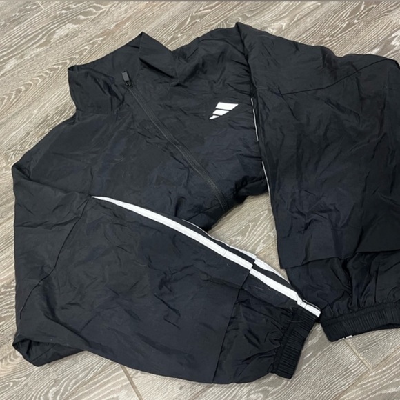 adidas Tops - Adidas sweater